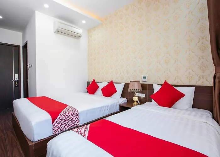 Hoang Long Hotel 2*